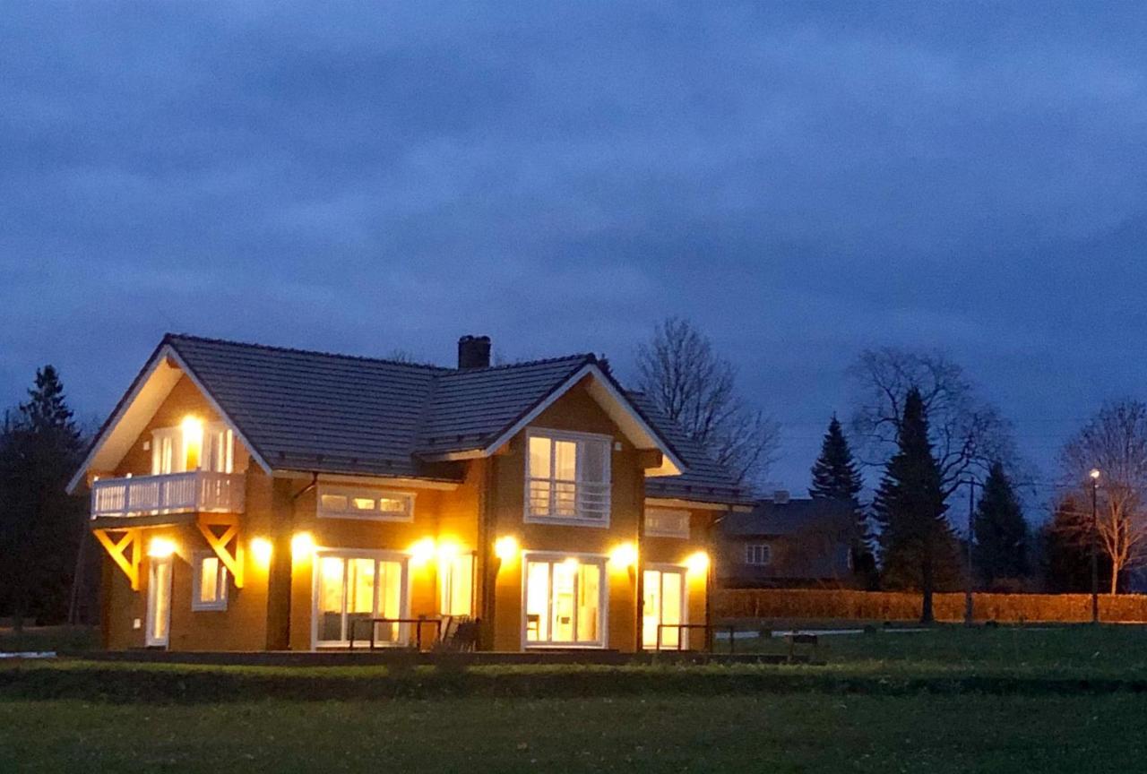 Karukella Puhkemaja Villa Lyuganuse Exteriör bild
